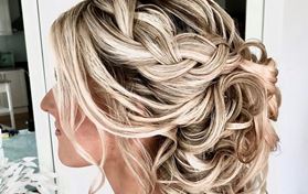 Monique De Vercelli Hair & Makeup